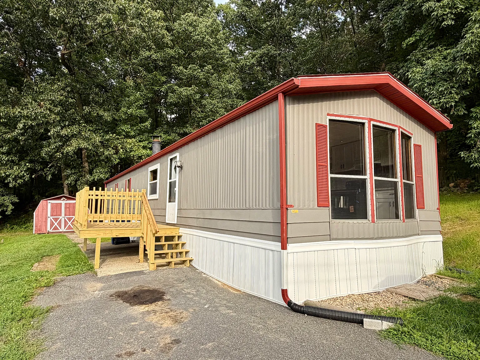 2 bed, 924 sqft, $1,350 — Photo 1