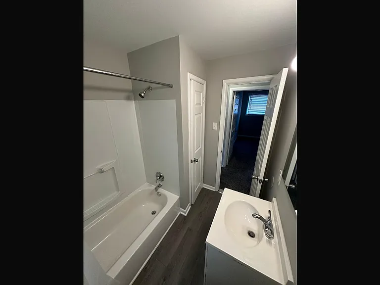 6202 Everall Ave — Photo 7