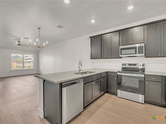 7th image of this home