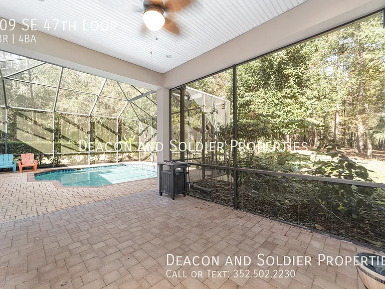 609 SE 47th Loop — Photo 7