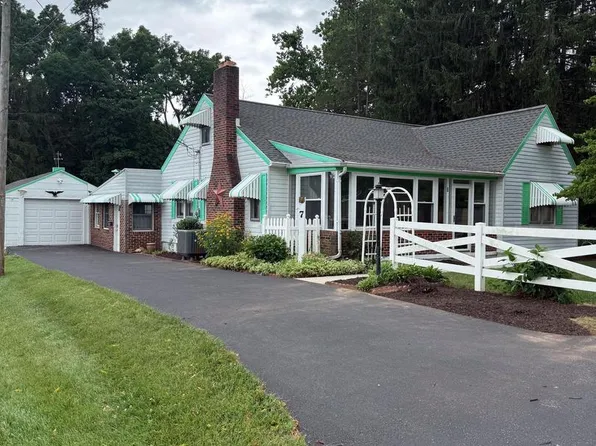 7 Pine St, Dillsburg, PA 17019