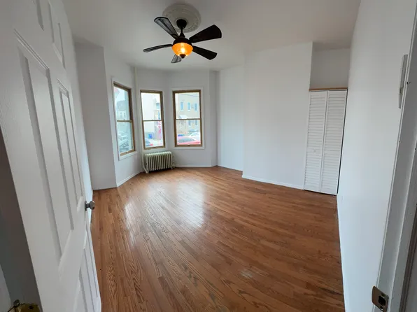 37 Hausman Street image 1 of 9