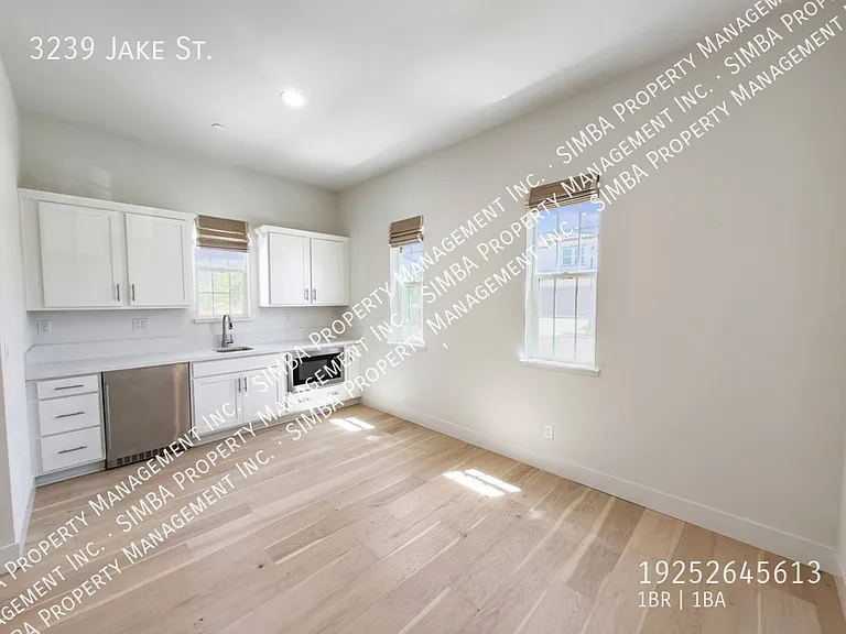 3239 Jake St — Photo 6