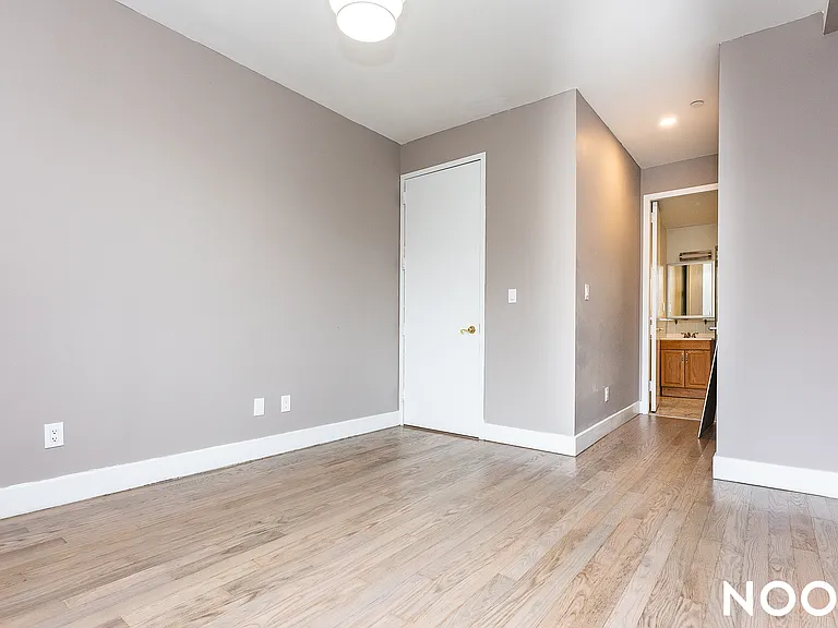 756 Myrtle Ave #3L — Photo 7