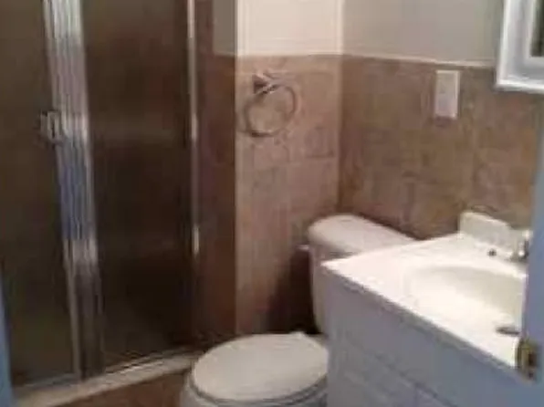 13 Columbia Ter, Edgewater, NJ 07020