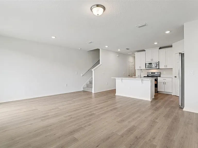 16354 Bird Of Paradise Ave — Photo 6