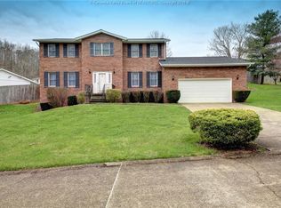 3 Acorn Ln, Elkview, WV 25071