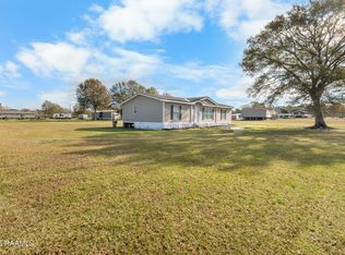 1002 Janine Dr, Youngsville, LA 70592