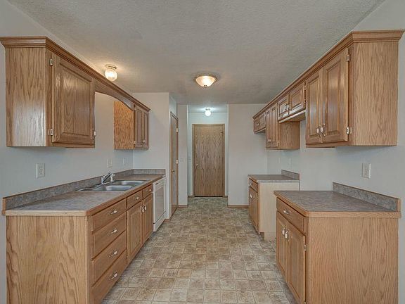 5th image of 1219 S College St