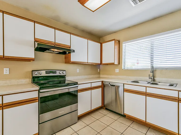 2200 E Spruce Dr — Photo 9