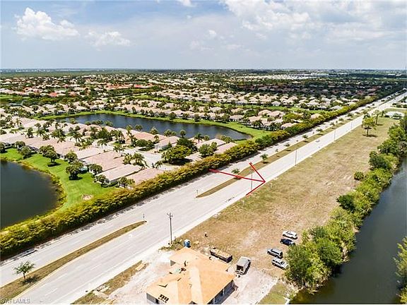 3rd image of 2009 Surfside Blvd