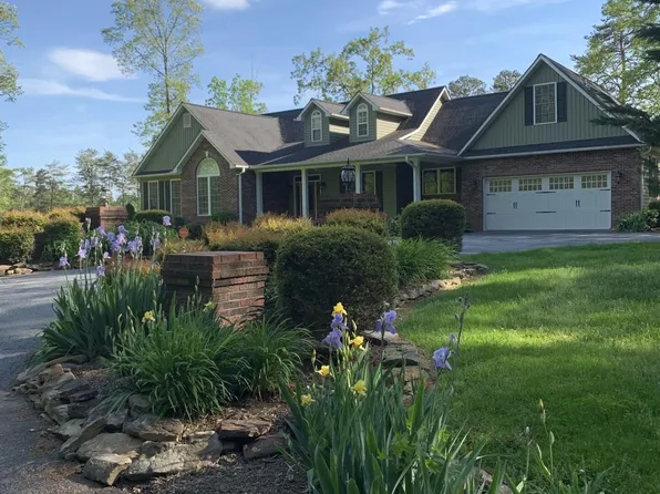 110 Mandy Ln, Tryon, NC 28782