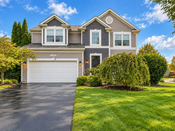 2790 Delaware Ln, Lindenhurst, IL 60046