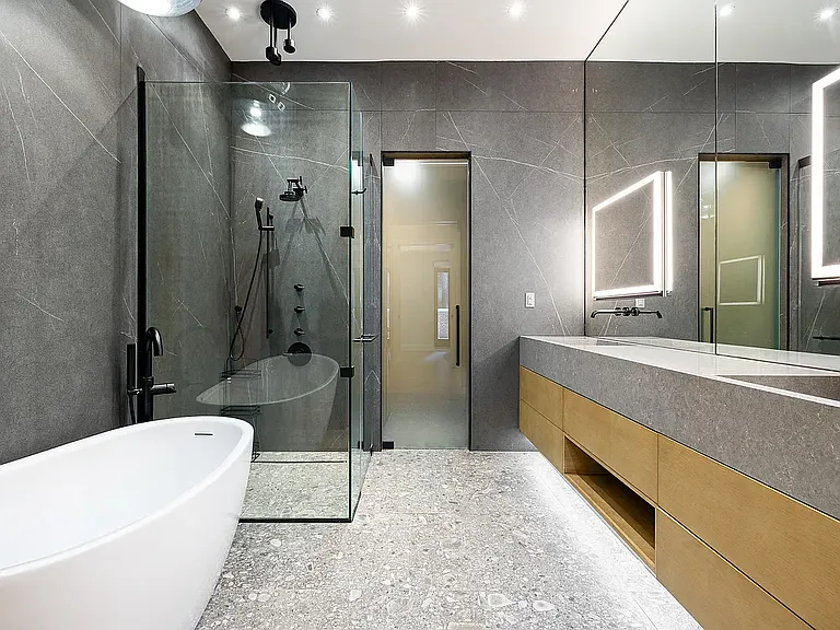 46 W 21st St #4 — Photo 23