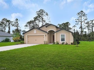 883 Yellowbird Dr, Fort Myers, FL 33913