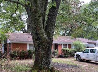 705 W Henderson St, Nashville, AR 71852