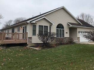 413 17th St, Mendota, IL 61342