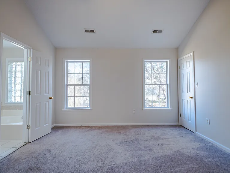 117 Eagle Ct — Photo 11