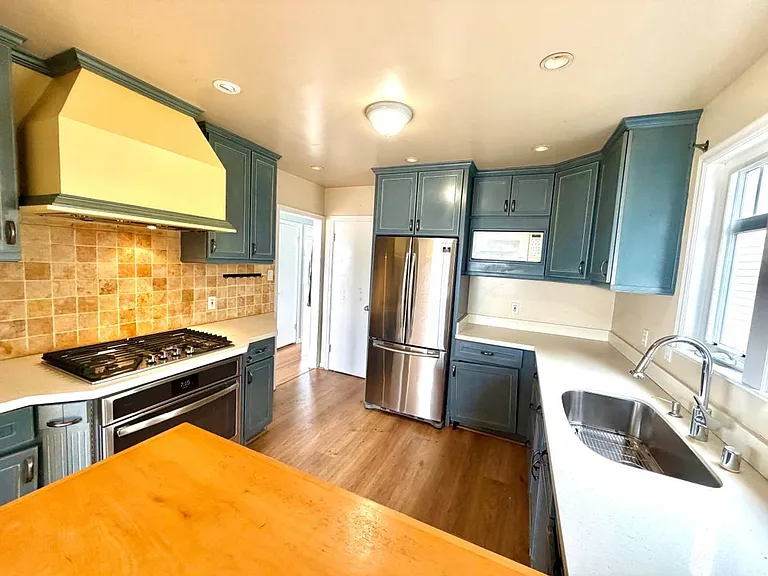 68 Crestline Ave — Photo 11