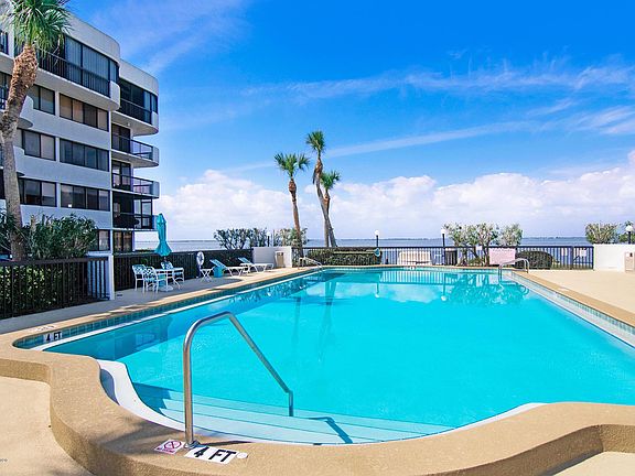 5th image of 300 Columbia Dr #4071