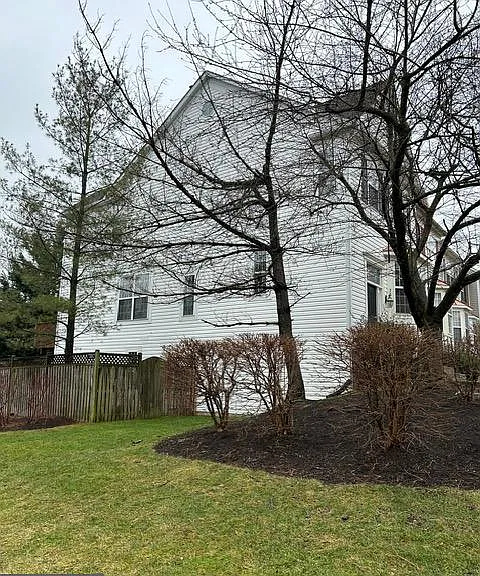 2650 Mosby Ct — Photo 3