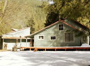 24916 E Tigerlily Dr, Rhododendron, OR 97049