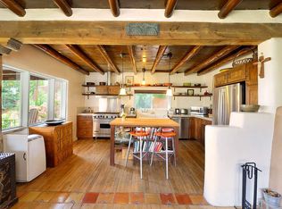 334 Magdalena Rd, Santa Fe, NM 87501