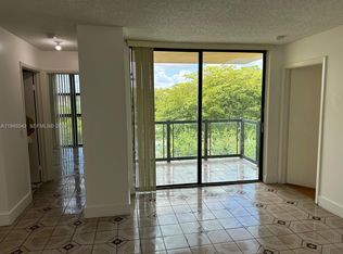 11780 SW 18th St APT 414-2, Miami, FL 33175