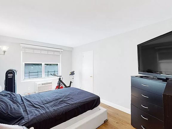 3rd image of 303 W 66th St APT 1GE