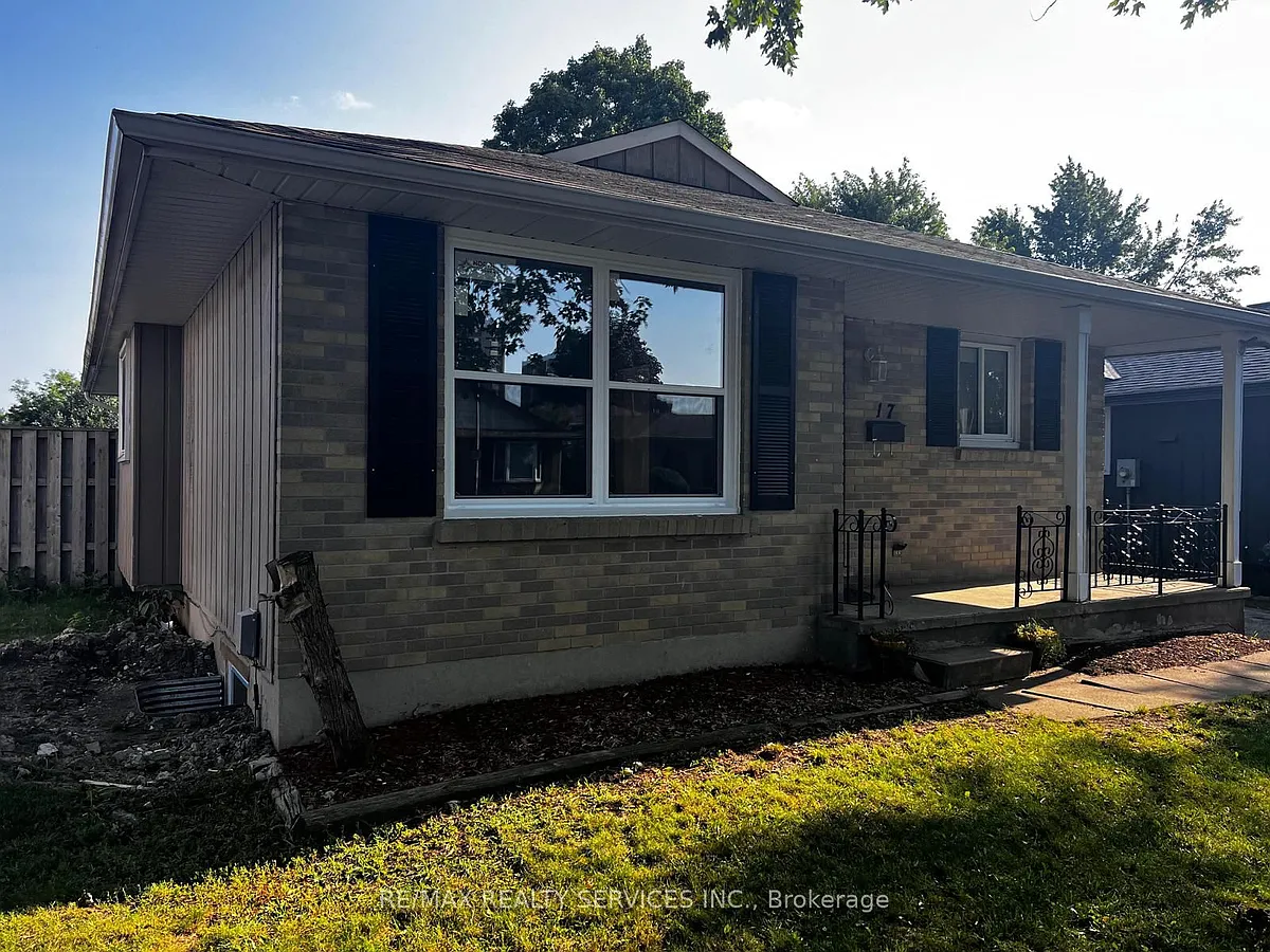 Building Photo - 17 Renny Cres