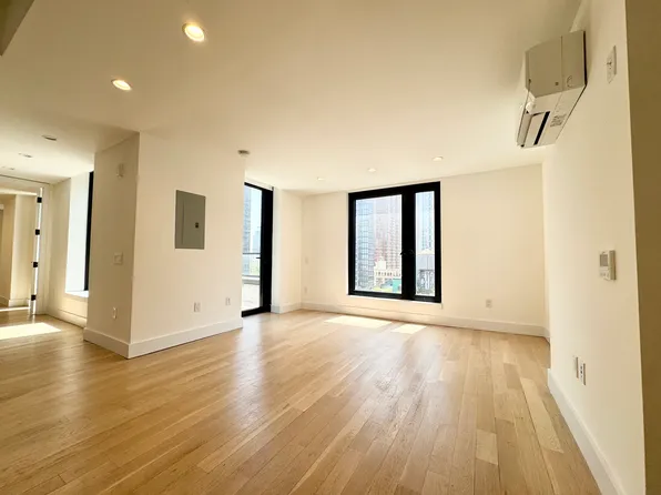 260 Gold Street image 7 of 32