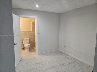 528 NW 10th St #A, Homestead, FL 33034