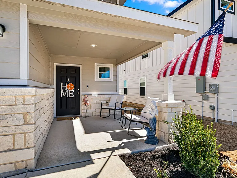 4037 Bermuda Ln — Photo 3