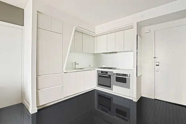 Rented by Corcoran | media 14