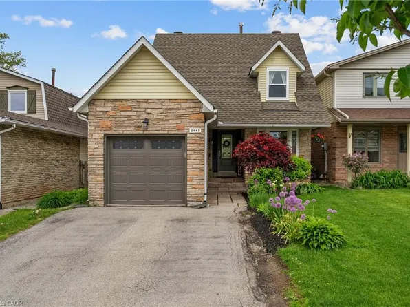 2448 Malcolm Cres, Burlington, ON L7P 3Y6