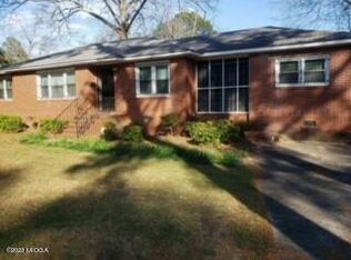 1070 Burton Ave, Macon, GA 31204