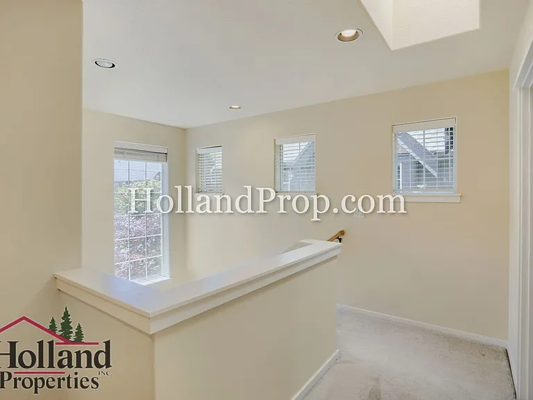 770 NE 72nd Ave — Photo 13