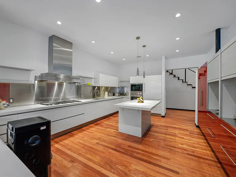 121 Montauk Hwy — Photo 46