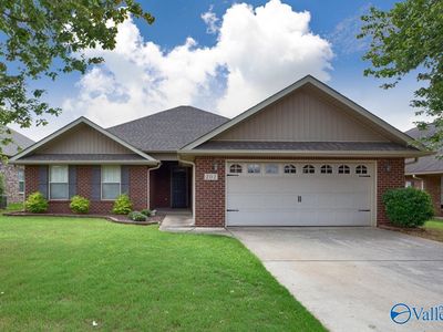 202 Wolf Creek Trl SW, Huntsville, AL, 35824
