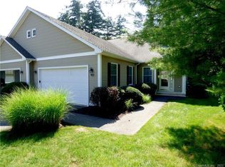 7 Bittersweet Ln #7, Avon, CT 06001