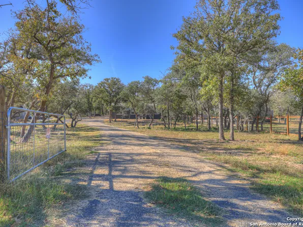 239 Turkey Tree Trail, Seguin, TX 78155