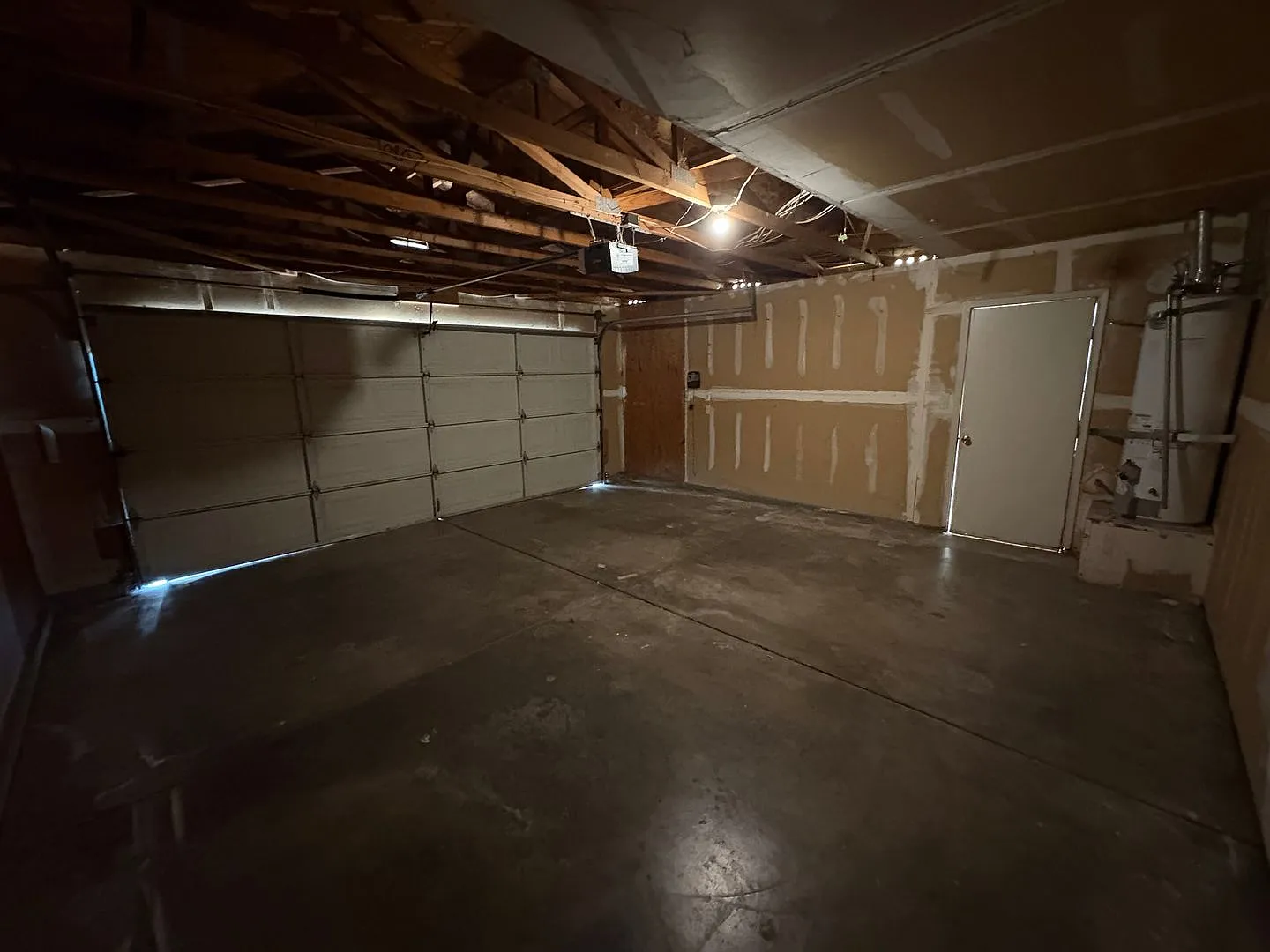 Remolded Tulare Home Rent Ready! — Photo 2