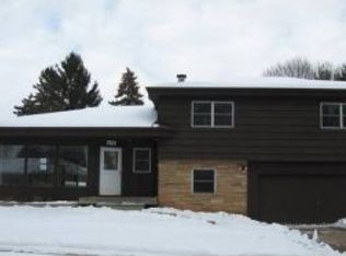2528 N Lillian Ct, Appleton, WI 54911