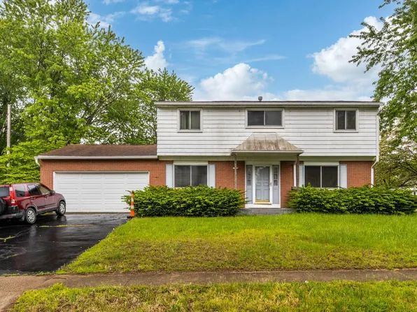 5203 Quincy Dr, Columbus, OH 43232