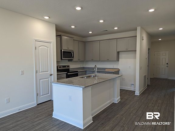 5th image of 1716 Franchir Ave