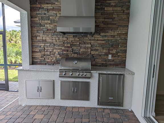 3rd image of 14660 Cherry Blossom Way