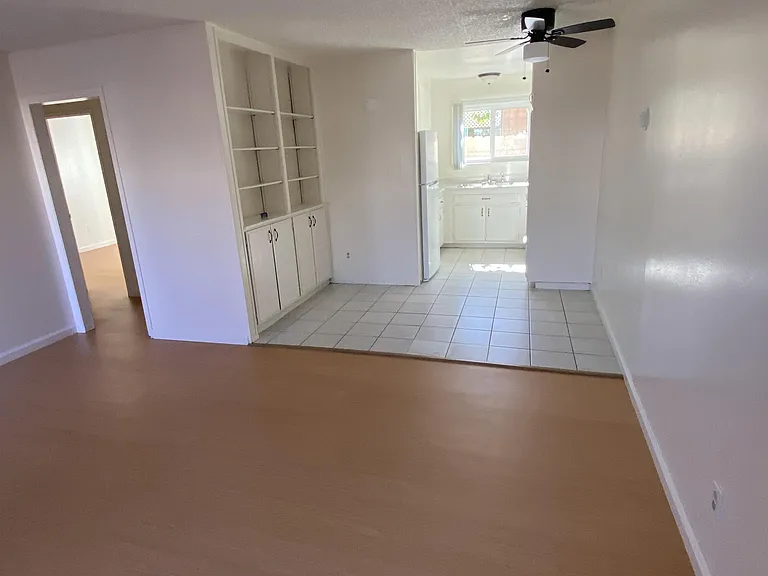 4065 Highland Ave — Photo 2