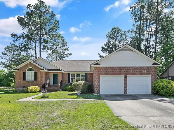 7578 Firethorn Dr, Fayetteville, NC 28311