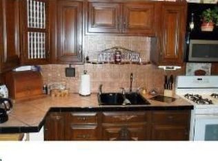 524 Walnut Ave E, Lindenwold, NJ 08021