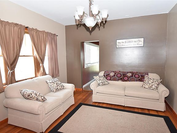 5th image of 1406 B Ave